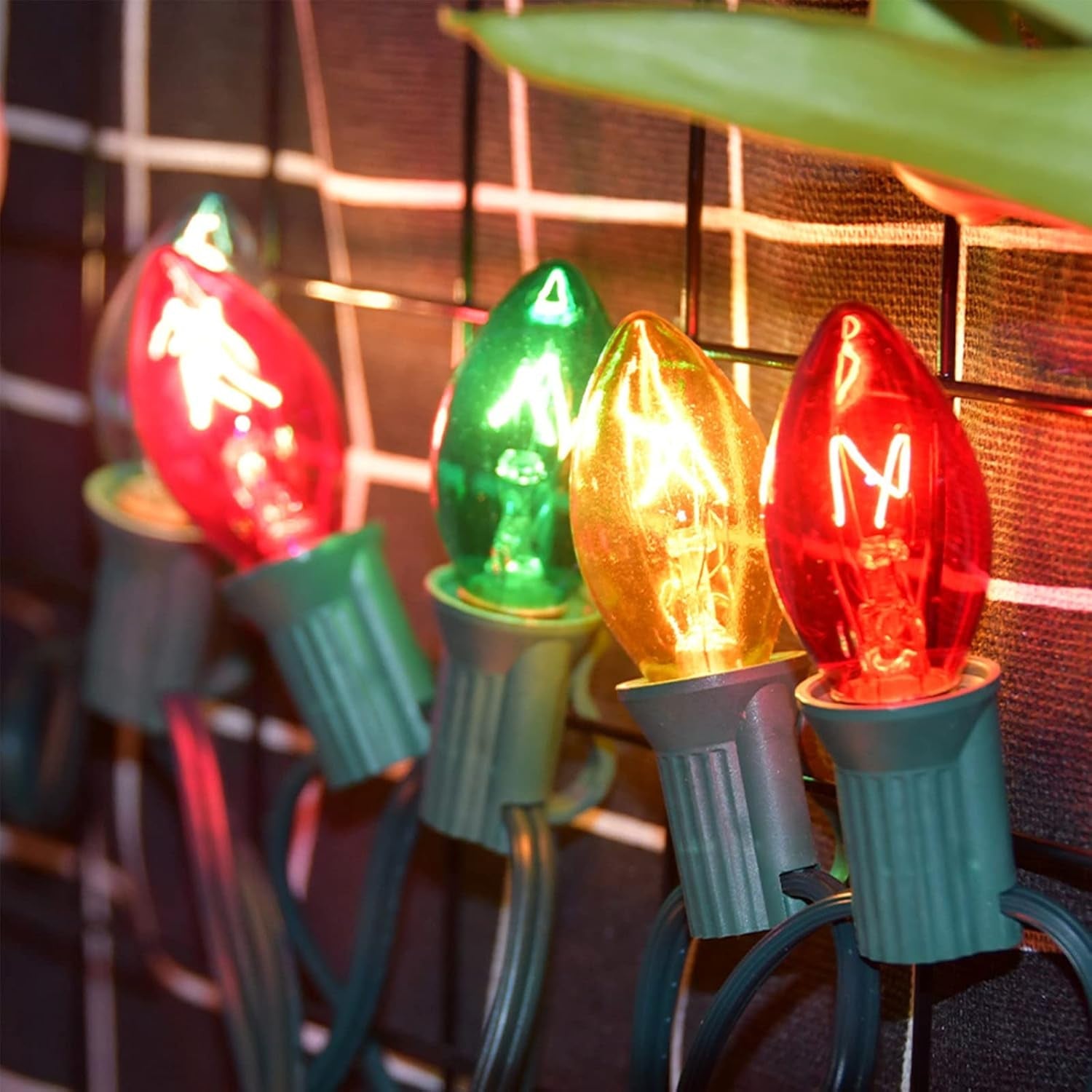 C7 Multicolor Christmas Replacement Bulbs, Clear Multicolor Incandescent Light Bulbs for C7 Outdoor Patio Christmas String Lights, E12 Candelabra Base, 5 Watt, 25 Pack